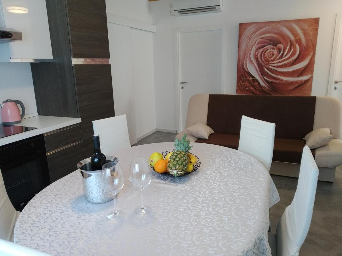 Ferienwohnung Ines Novi Vinodolski Exterior foto